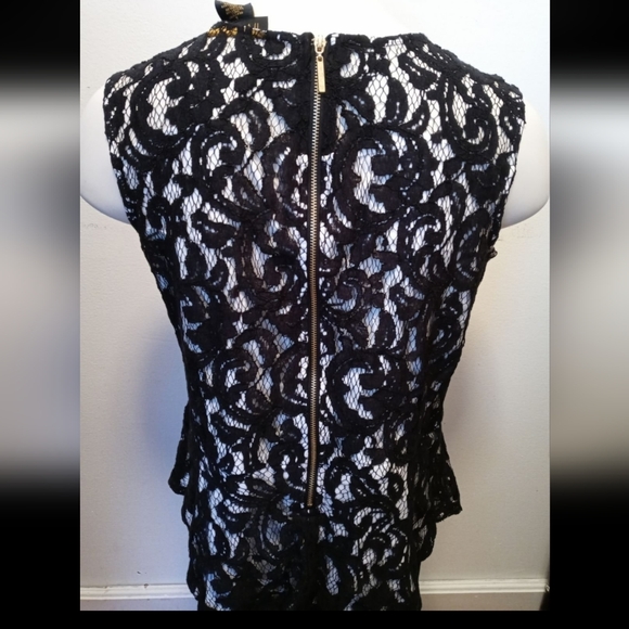 Elegant Black Lace Overlay Skirt - Picture 4 of 5